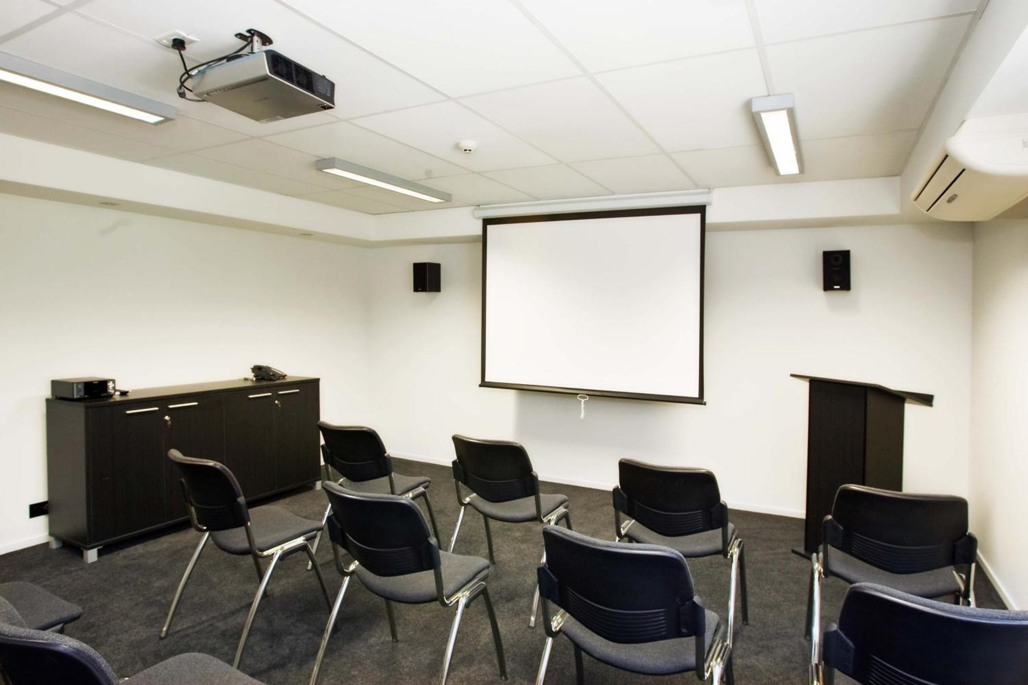 Carnmore Chateau Marlborough Blenheim Buitenkant foto A projector screen