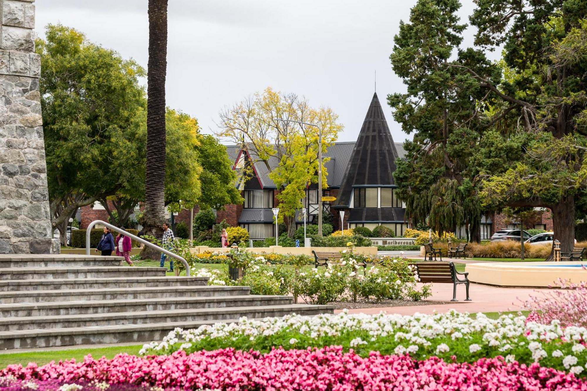 Carnmore Chateau Marlborough Blenheim Buitenkant foto The University of Waikato's Hamilton campus